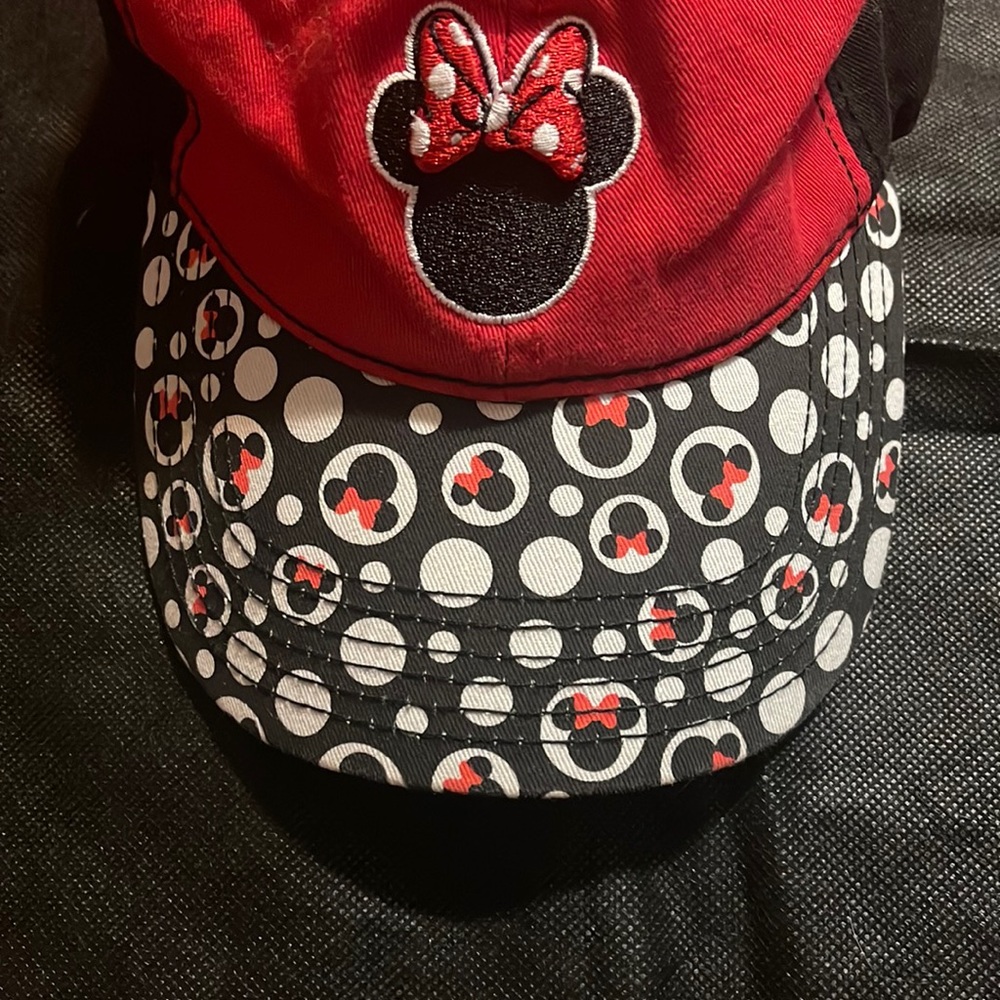 Minnie Mouse Disney hat polka dots